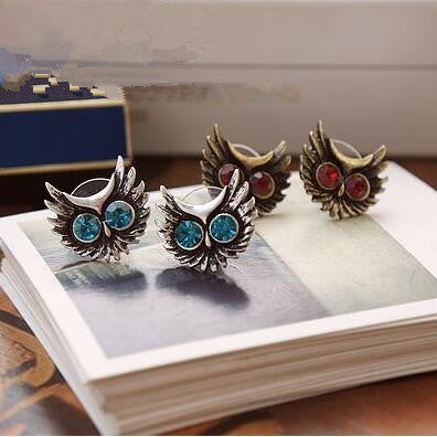 Hot new torques Bijoux Plain Black Velvet Ribbon crystal choker.