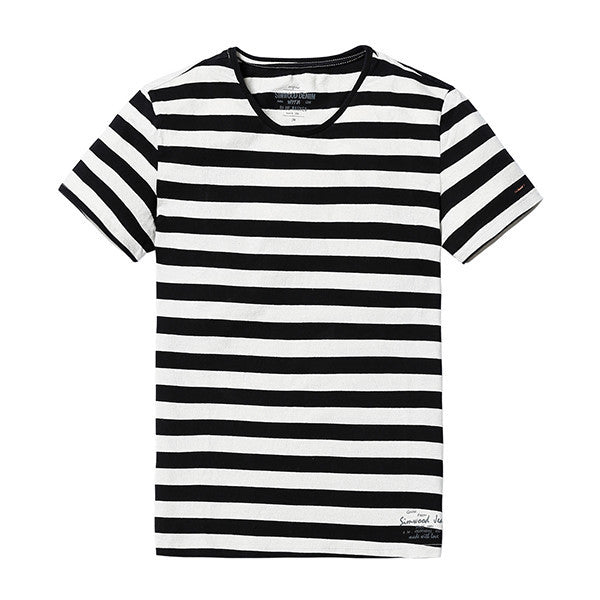 New Men T shirt Fashion O-neck Short-sleeved Slim.