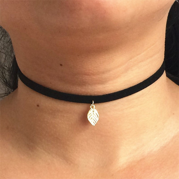 Hot new torques Bijoux Plain Black Velvet Ribbon crystal choker.