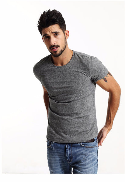 2017 Summer Brand Men's Short-sleeved Cotton skinny T-shirt.